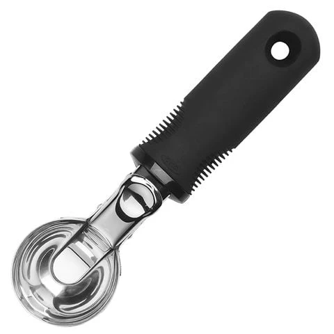 OXO - Lever Ice Cream Scoop Black 3 OXO - Lever Ice Cream Scoop Black