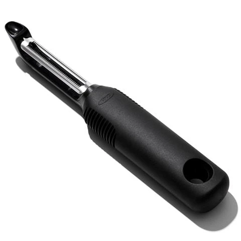 OXO - Good Grips Serrated Peeler 3 OXO - Good Grips Serrated Peeler